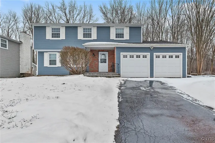 4128 Silverado Drive, Liverpool, NY 13090 - Image #2