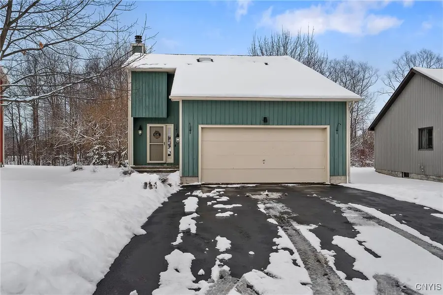 3222 Holly Ridge, Baldwinsville, NY 13027 - Image #2