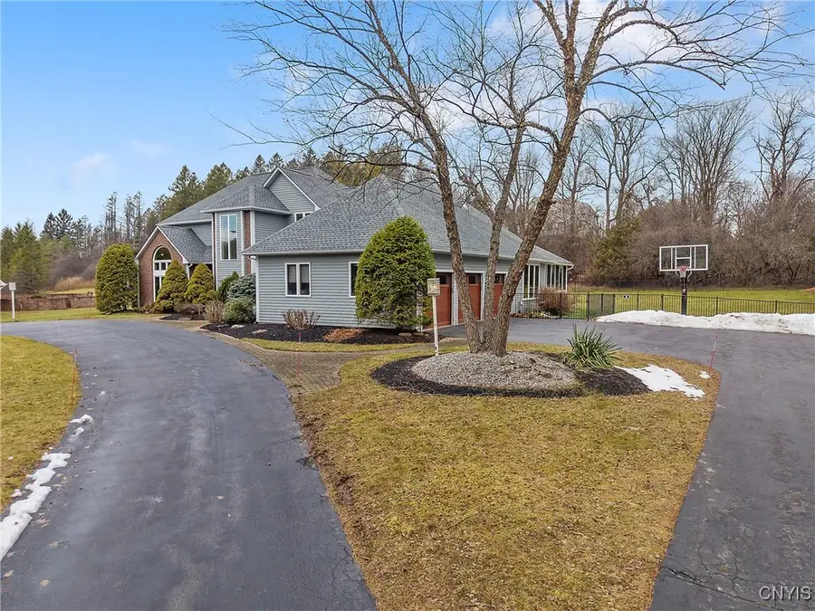 7033 Highfield Road, Fayetteville, NY 13066 - Image #3
