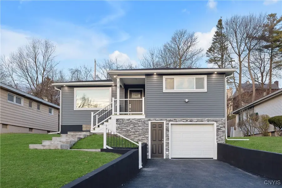 219 Barrington Road, Syracuse, NY 13214 - Image #2