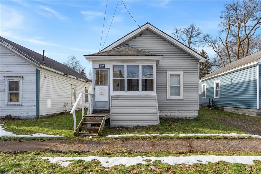 203 Mccool Avenue, East Syracuse, NY 13057 - Image #3