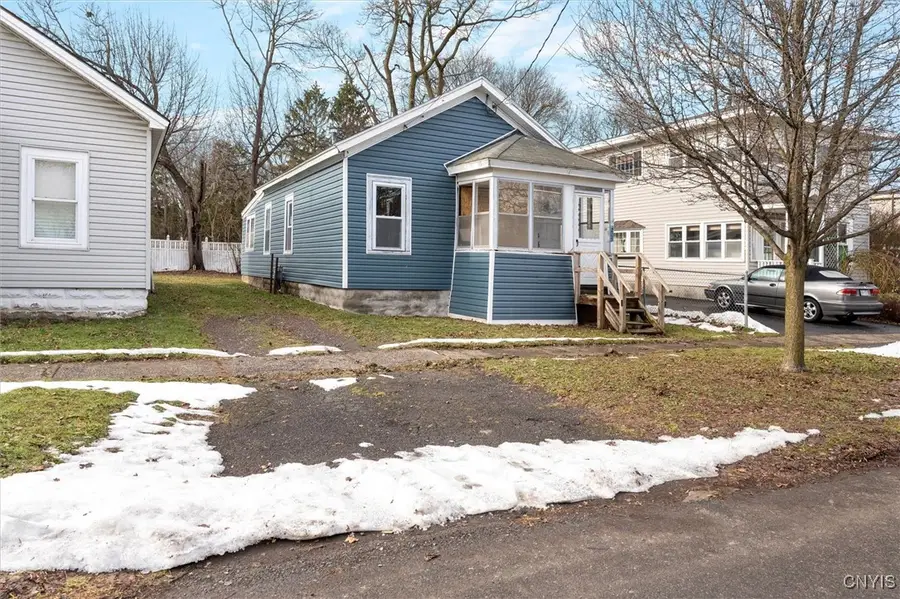 205 Mccool Avenue, East Syracuse, NY 13057 - Image #3