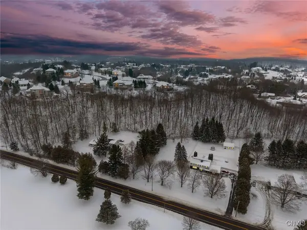 1077 Nottingham Road, Jamesville, NY 13078