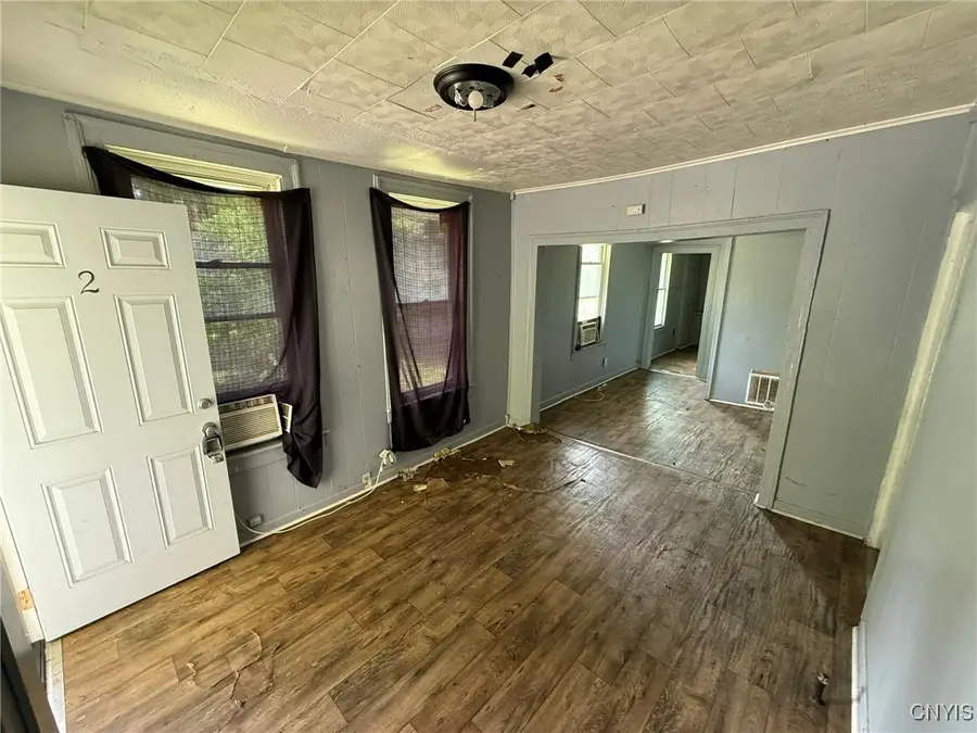 835 S Wilbur Avenue, Syracuse, NY 13204 - Image #3