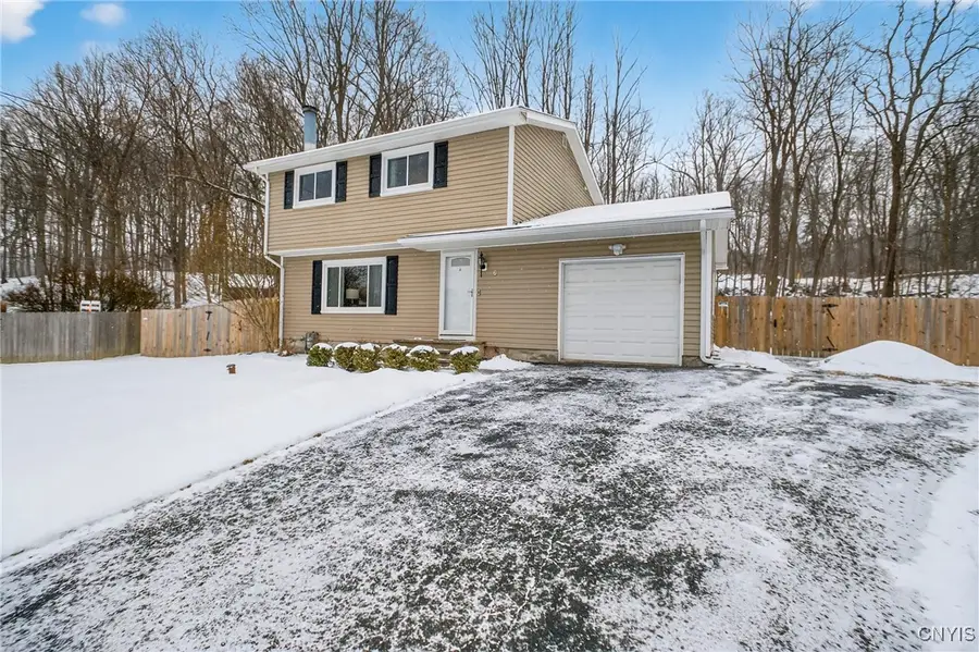 6 Bilmar Circle, Camillus, NY 13031 - Image #2