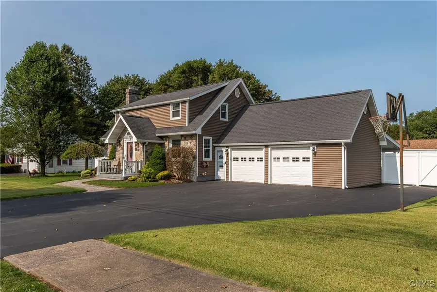 411 Linda View Lane, Utica, NY 13502 - Image #3