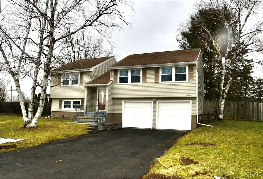 4964 Blacksmith, Liverpool, NY 13088 - Image #2