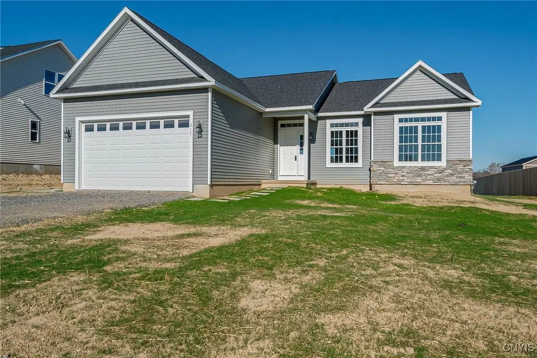 127 Dewport Road, Baldwinsville, NY 13027 - Image #1