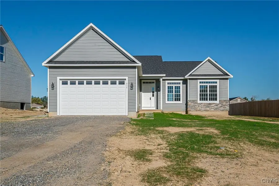 127 Dewport Road, Baldwinsville, NY 13027 - Image #2