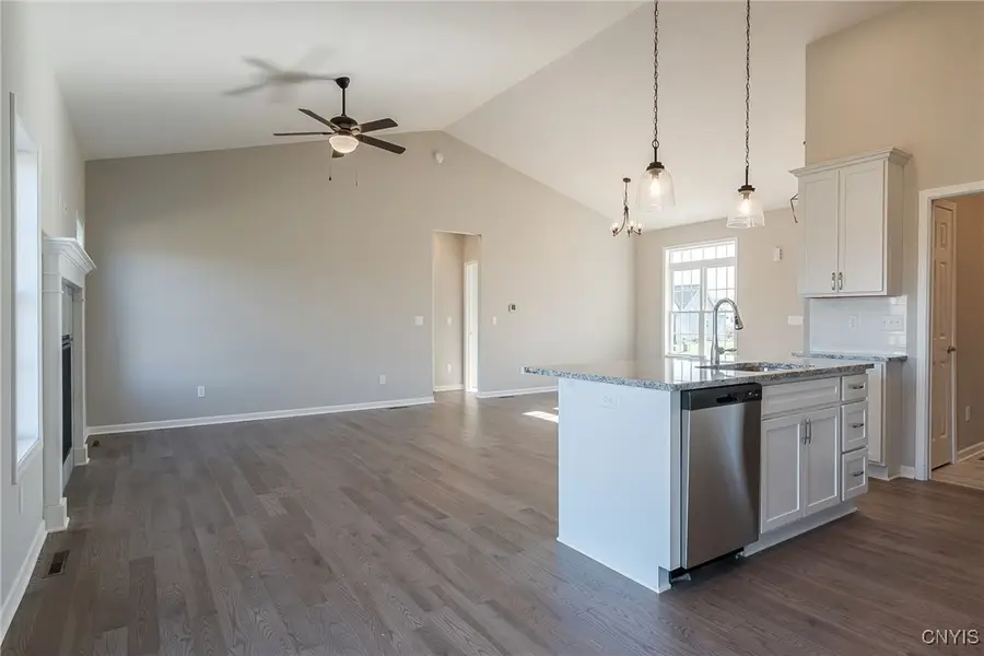 127 Dewport Road, Baldwinsville, NY 13027 - Image #3