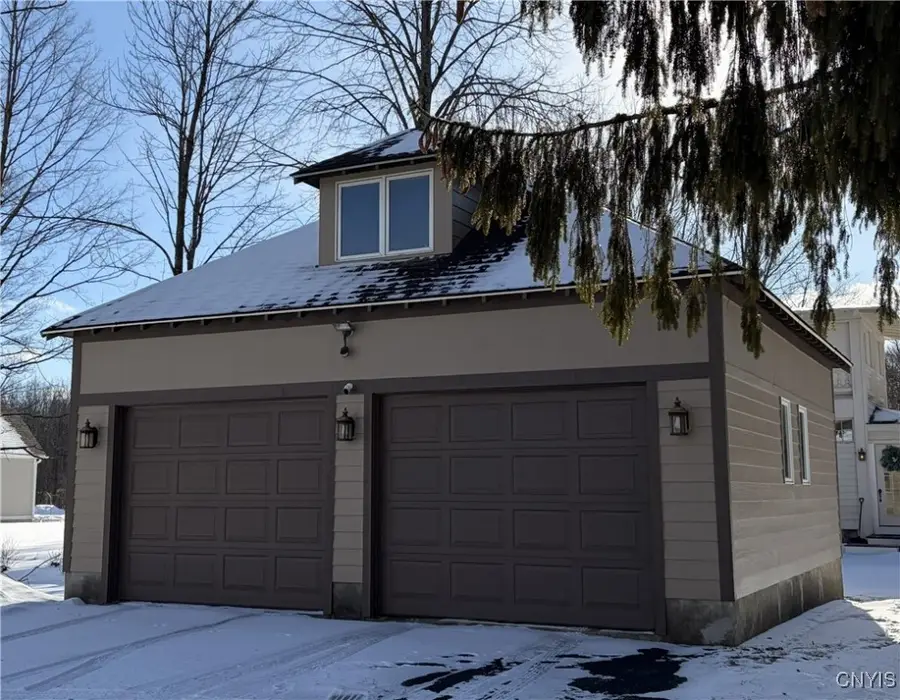 6 Ironwood Road, New Hartford, NY 13413 - Image #2