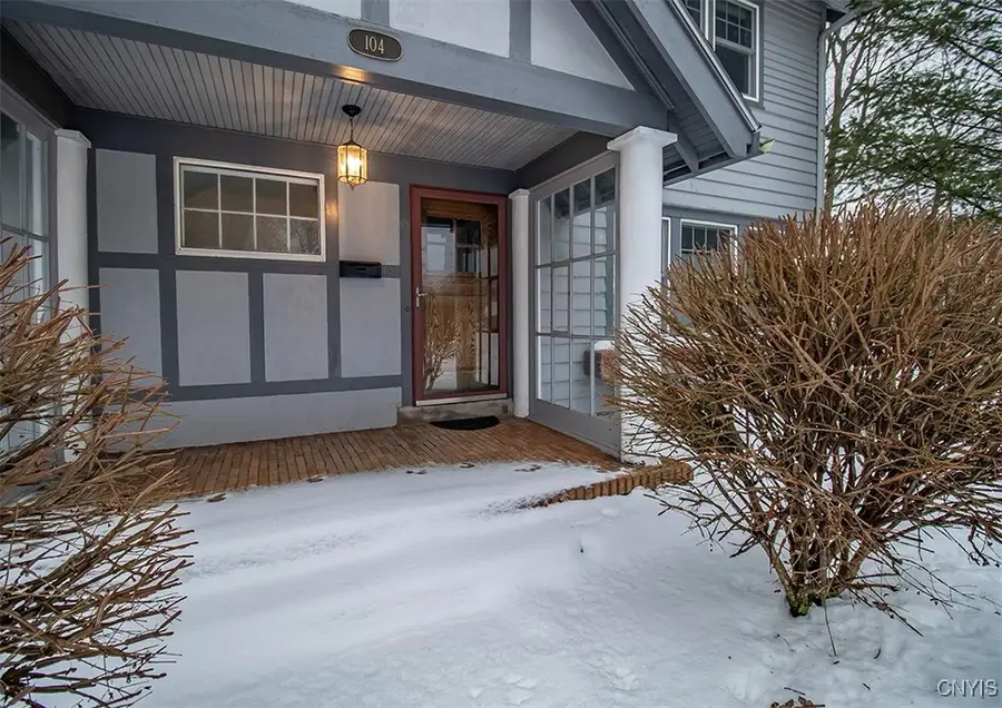 104 Burlingame Road, Syracuse, NY 13203 - Image #3