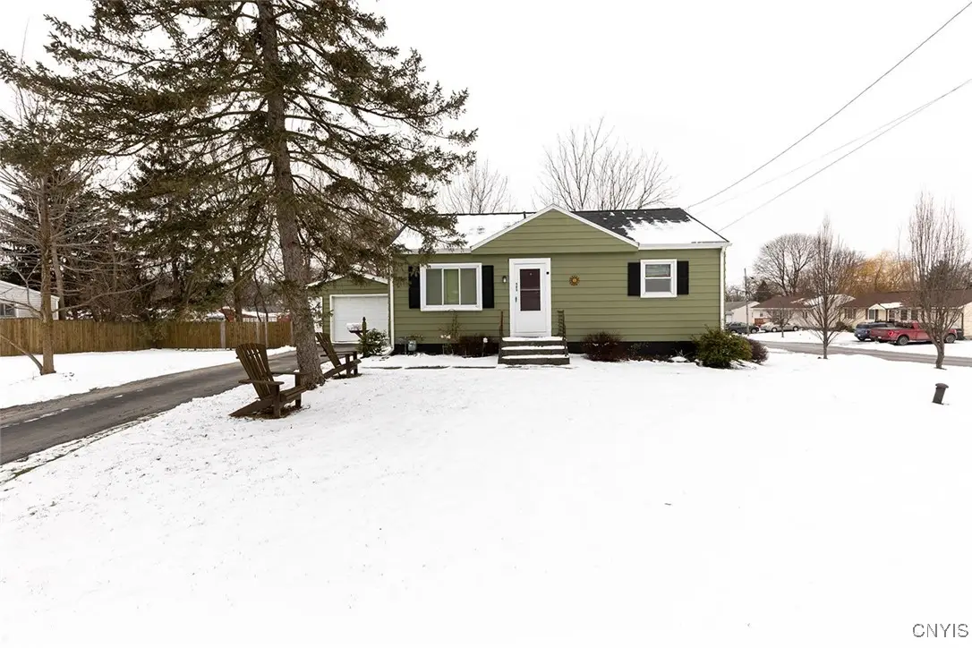 409 Calhoun Street, East Syracuse, NY 13057 - Image #1