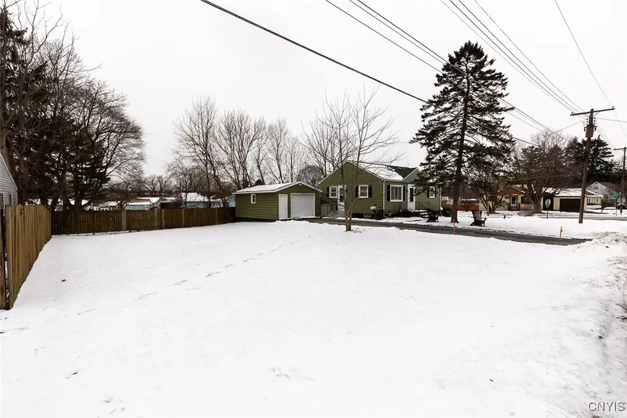 409 Calhoun Street, East Syracuse, NY 13057 - Image #2