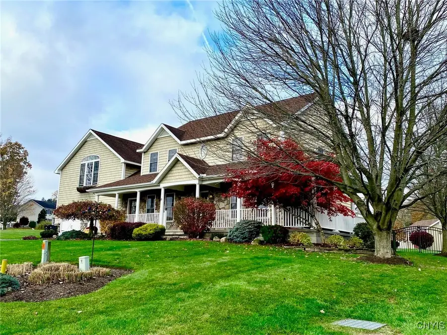 8 Waterford Lane, New Hartford Town, NY 13413 - Image #3