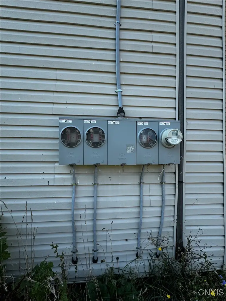 211 Kossuth Avenue, Utica, NY 13501 - Image #3