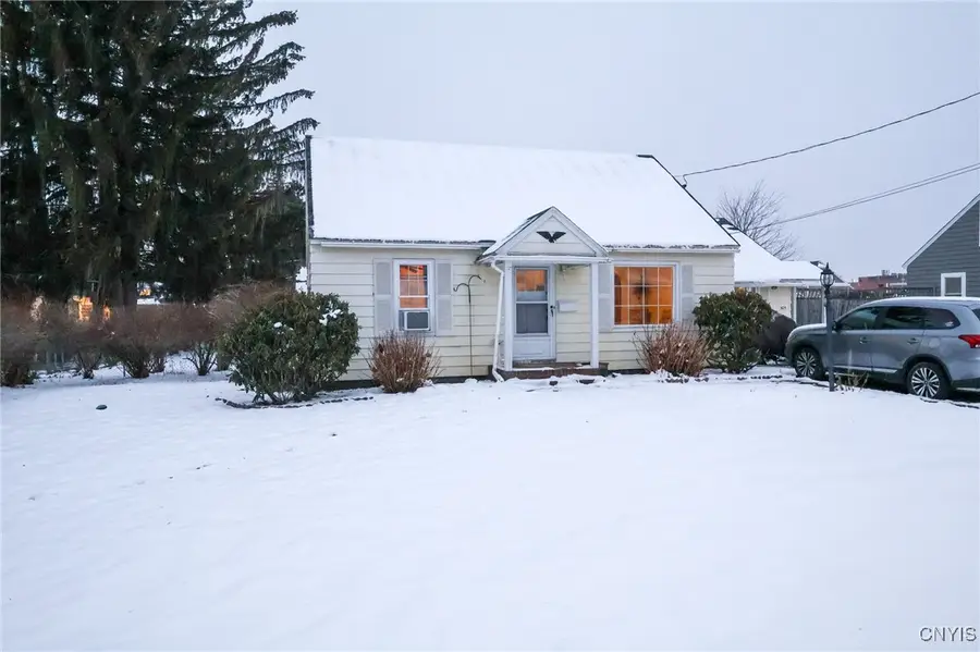 305 Hyland Drive, Syracuse, NY 13212 - Image #2