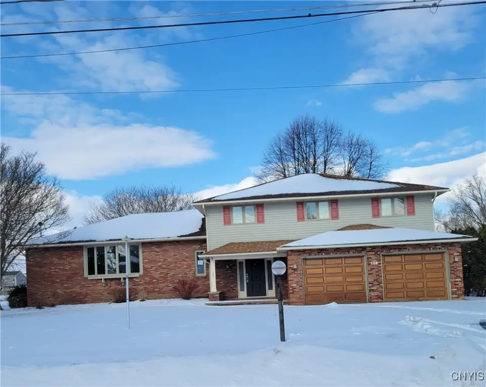 106 Victoria Park Drive, Liverpool, NY 13088 - Image #1