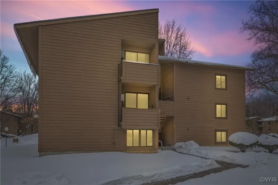 32 Watertree Drive, East Syracuse, NY 13057 - #2