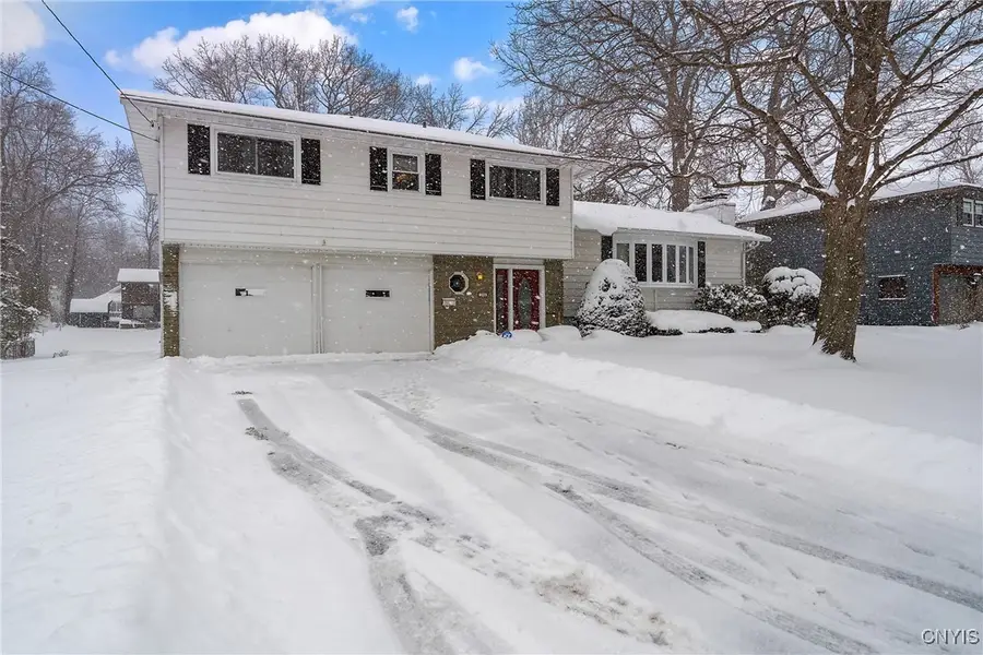 304 Colony Park Drive, Liverpool, NY 13088 - Image #2