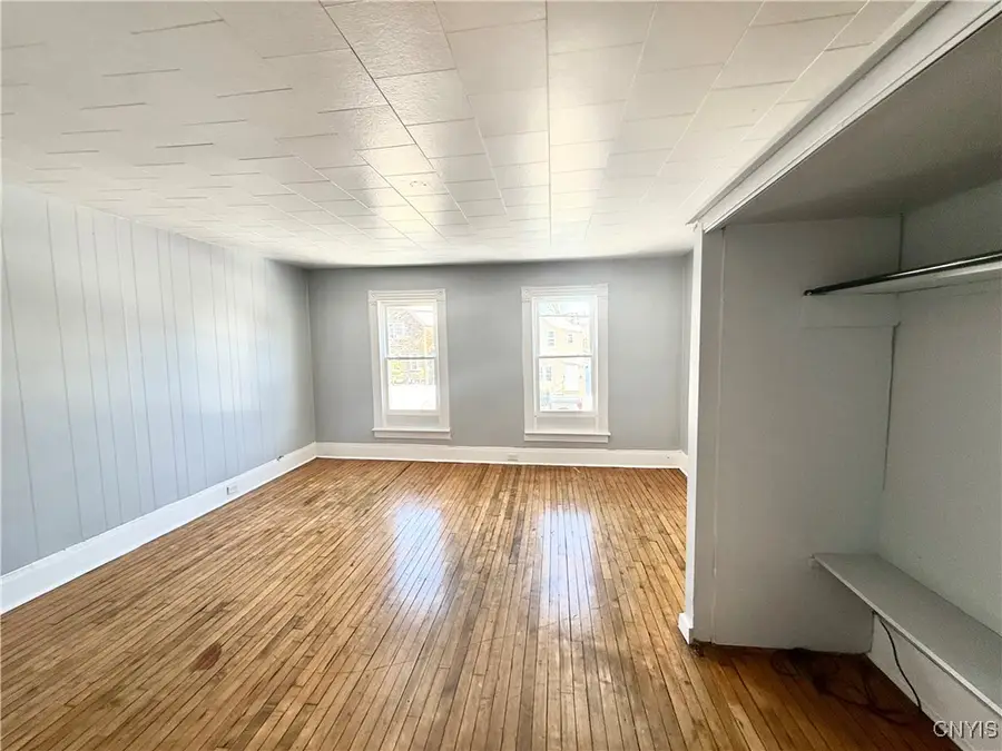 909 Oak Street, Syracuse, NY 13203 - Image #3