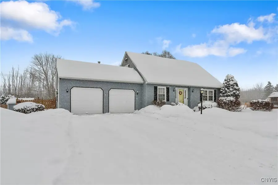 9408 Hawkeye Drive, Brewerton, NY 13029 - #2