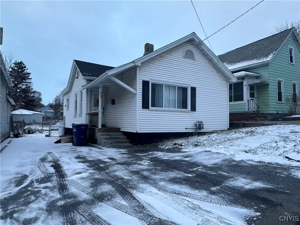 807 E Division Street, Syracuse, NY 13208 - Image #1
