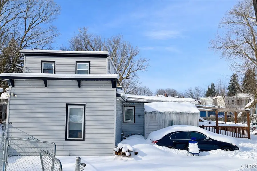 8 Noyes Street, Utica, NY 13502 - Image #2