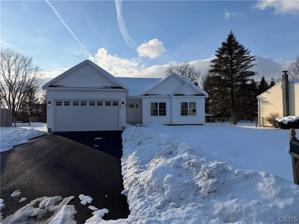 8045 Thurston Drive, Cicero, NY 13039 - #1