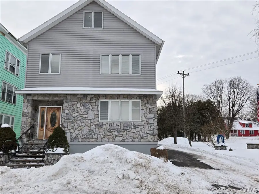 909 Bacon Street, Utica, NY 13501 - #2