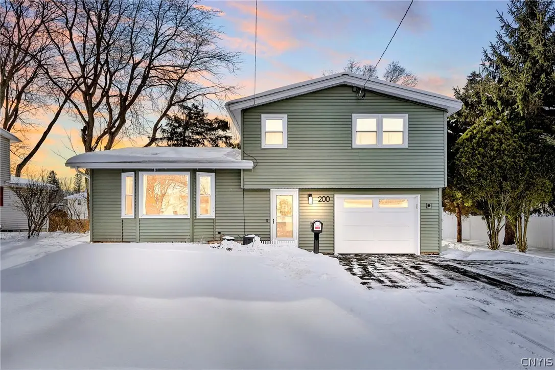 200 E Arbordale Road, Syracuse, NY 13219 - #1
