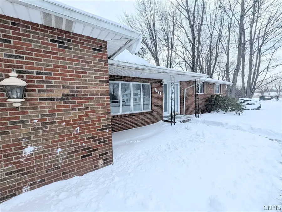 7028 E Taft Road, East Syracuse, NY 13057 - #2