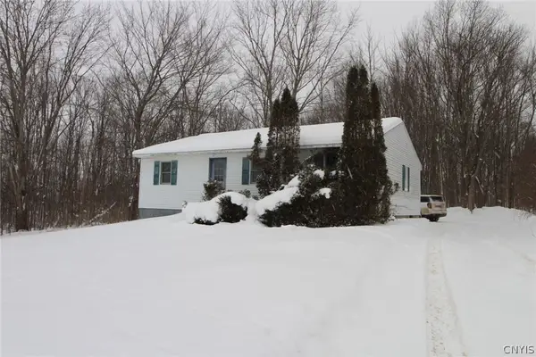 1564 County Route 12, Central Square, NY 13036