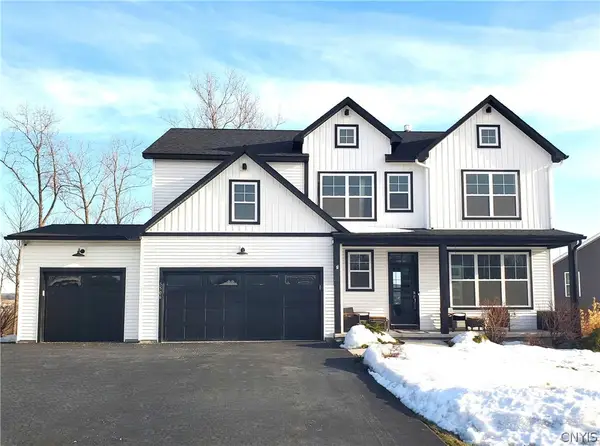 5506 Rolling Meadows Way, Camillus, NY 13031