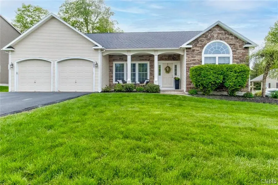 3295 Oak Brook Road, Baldwinsville, NY 13027 - #2