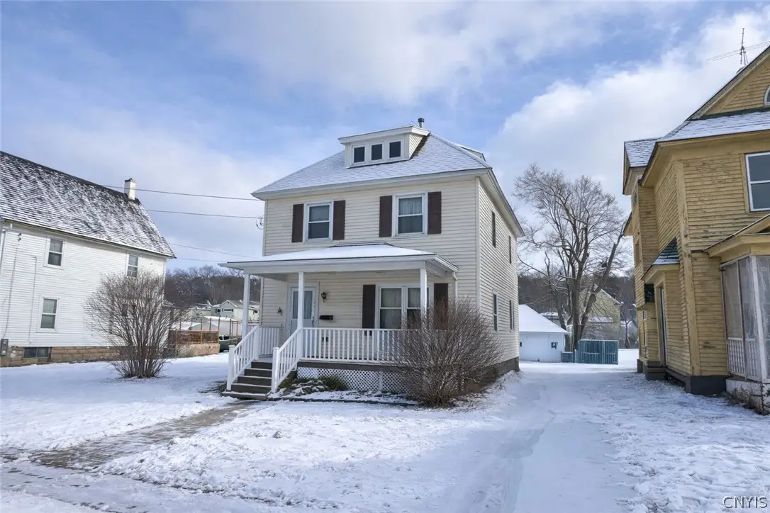 130 Park Place, Auburn, NY 13021 - #1