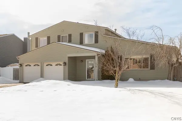 7728 Tirrell Hill Circle, Liverpool, NY 13090