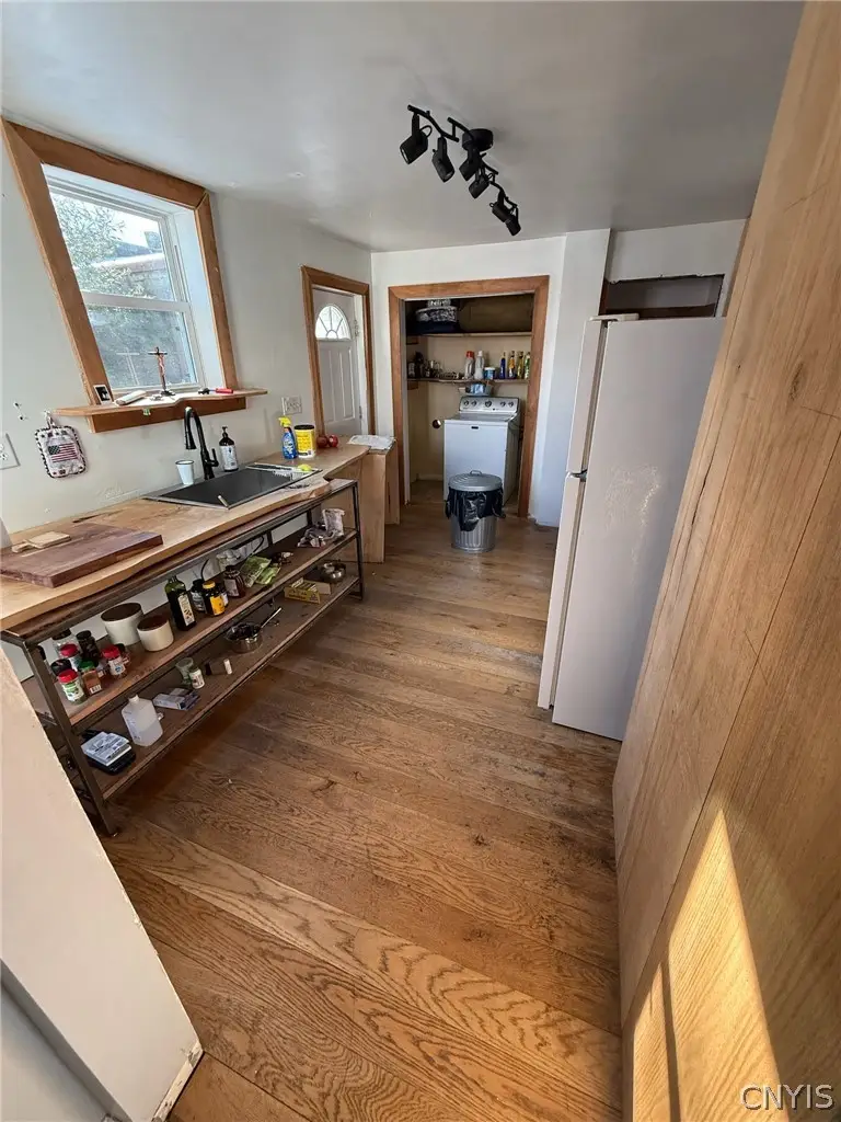 212 Niagara Street, Syracuse, NY 13204 - #3