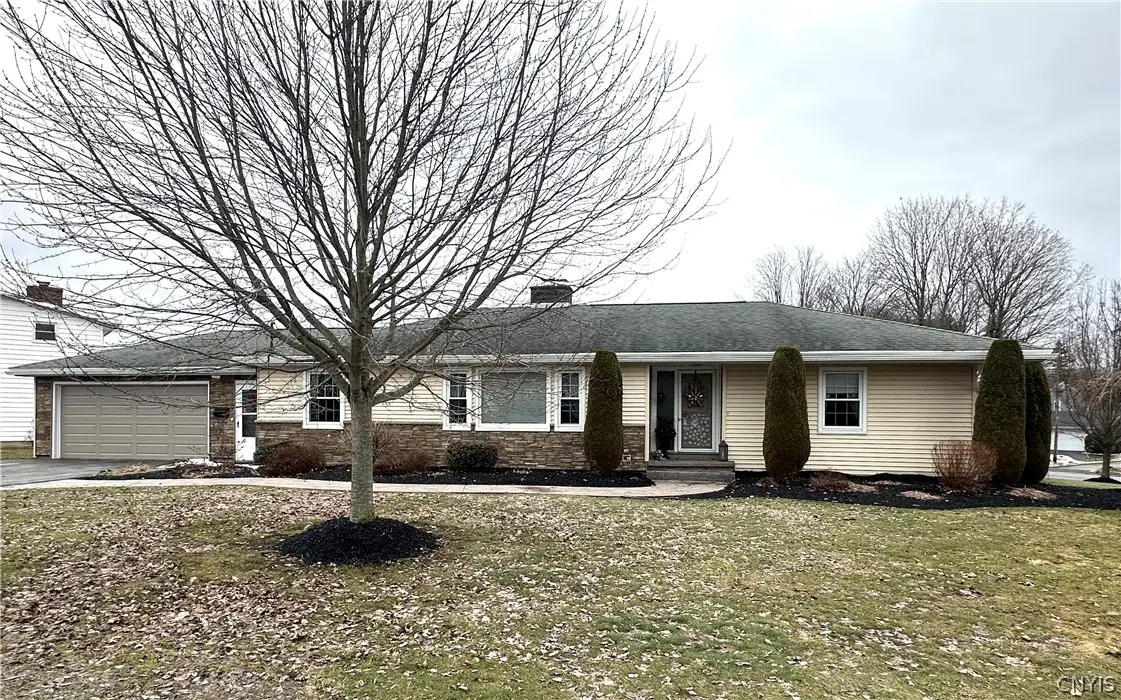 2 Bermuda Road, Whitesboro, NY 13492 - #1