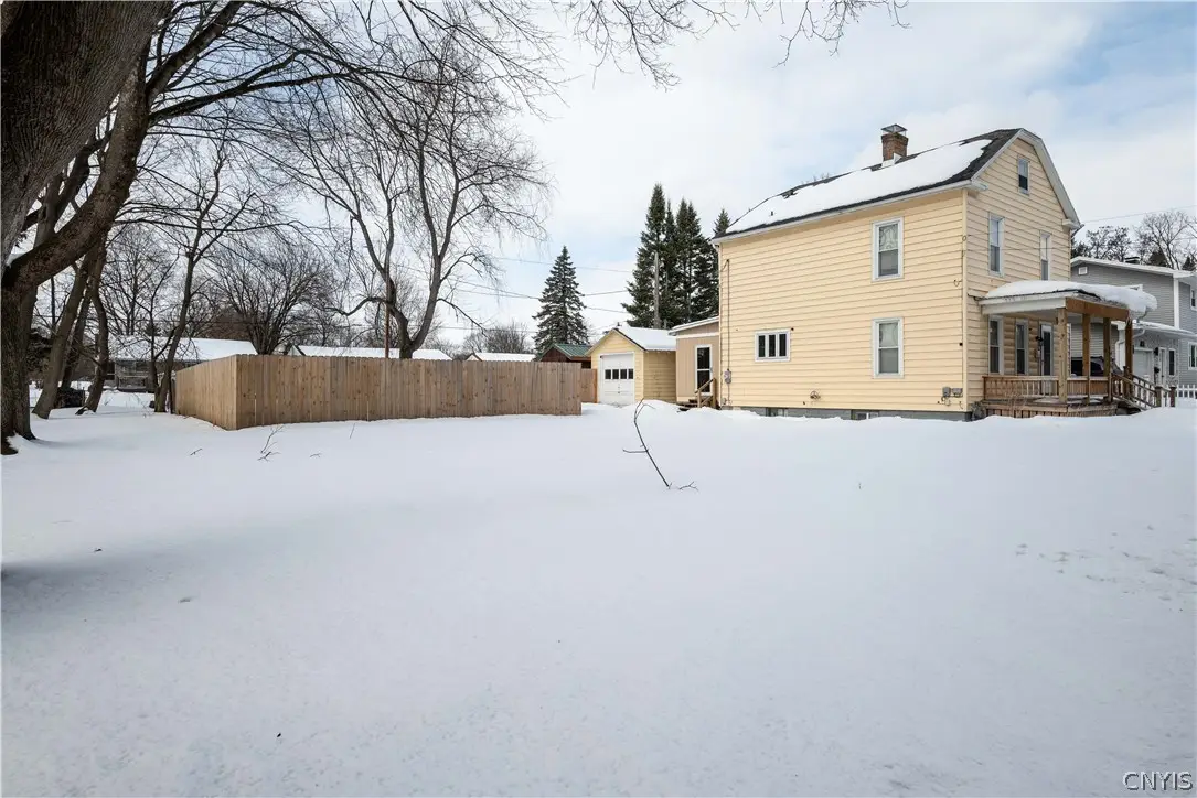 425 Larchmont Avenue, Utica, NY 13502 - #1