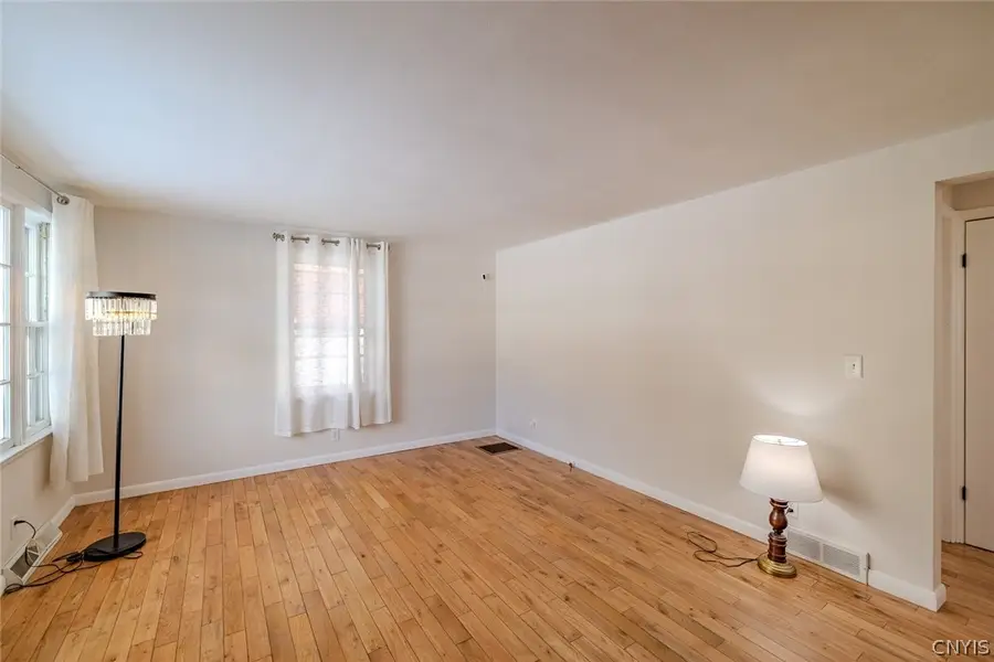 100 Sunset Drive, Manlius, NY 13057 - #2