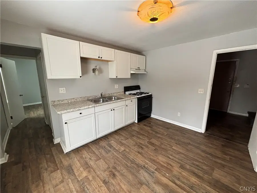 401 Park Street, Syracuse, NY 13203 - #3