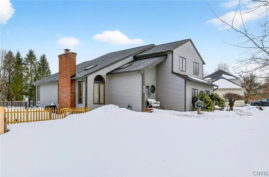 3291 Greenleafe Dr, Phoenix, NY 13135 - #3