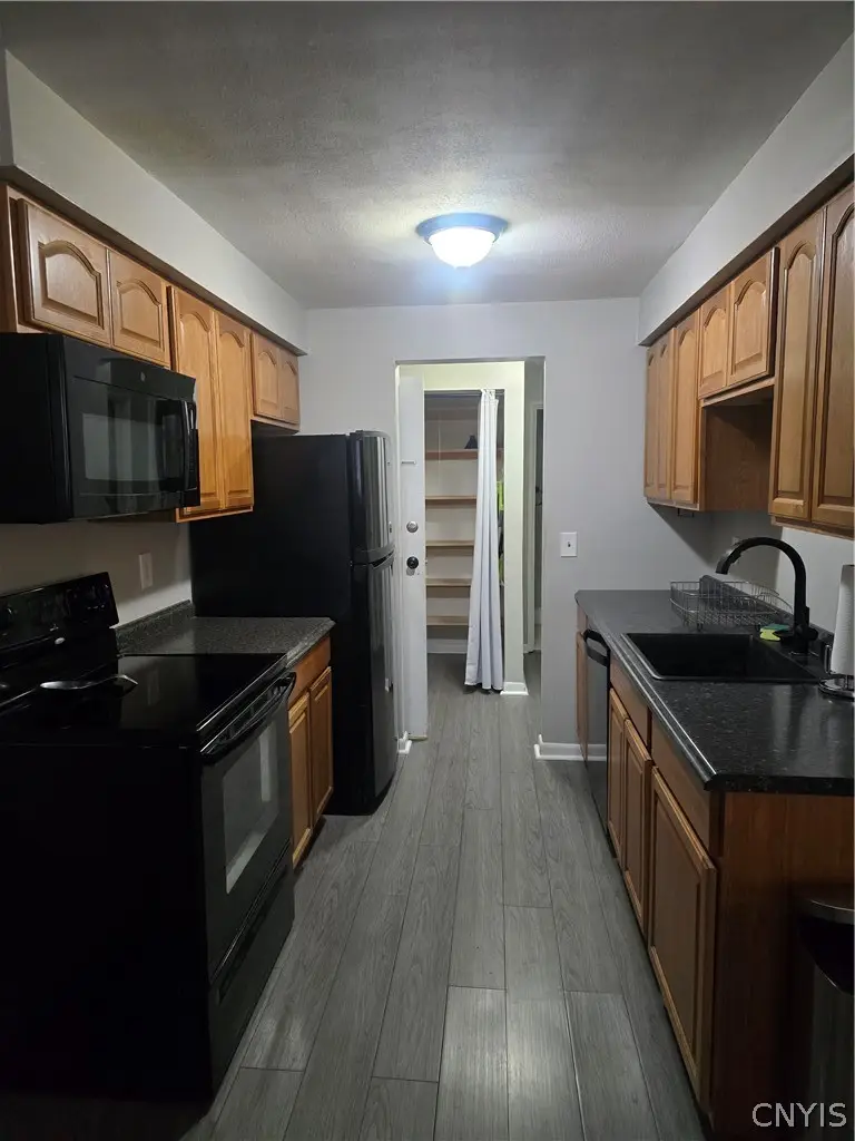 538 Village Boulevard N, Baldwinsville, NY 13027 - #3