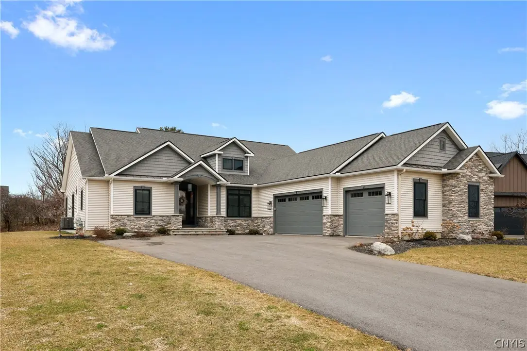 4285 Cindy Lane, Syracuse, NY 13215 - #1