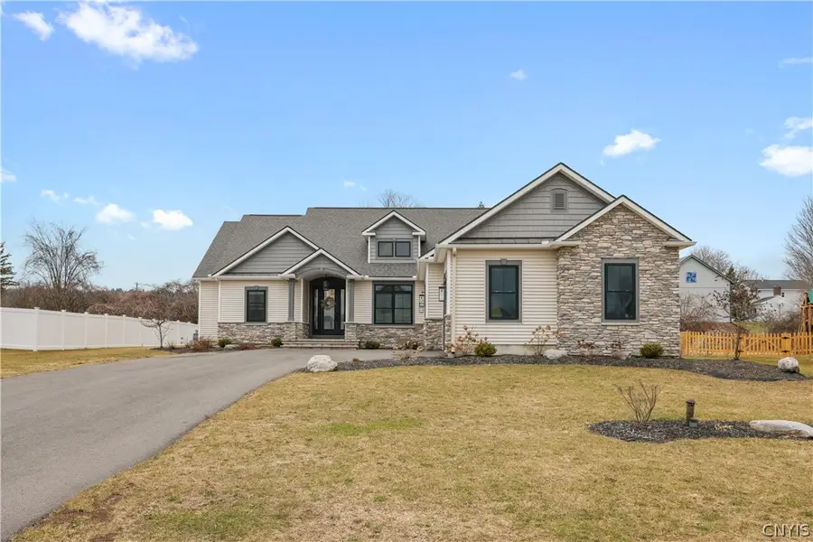 4285 Cindy Lane, Syracuse, NY 13215 - #3