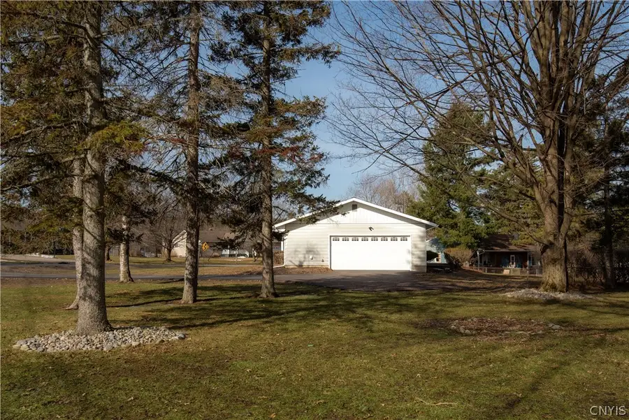 135 Harts Drive, New Hartford, NY 13413 - #2