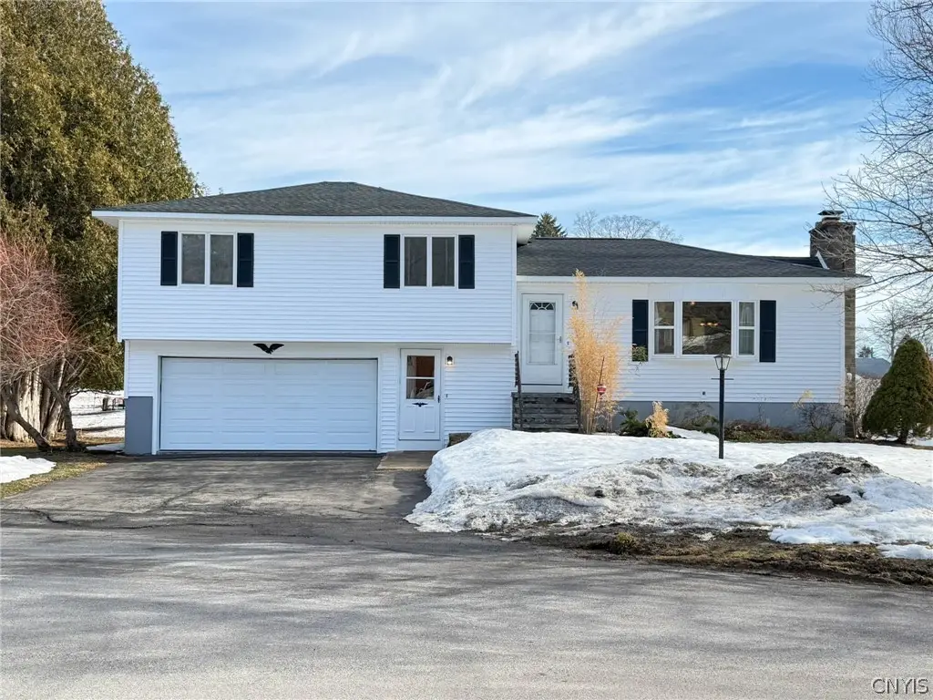 810 Hillview Drive, Herkimer, NY 13350 - #1