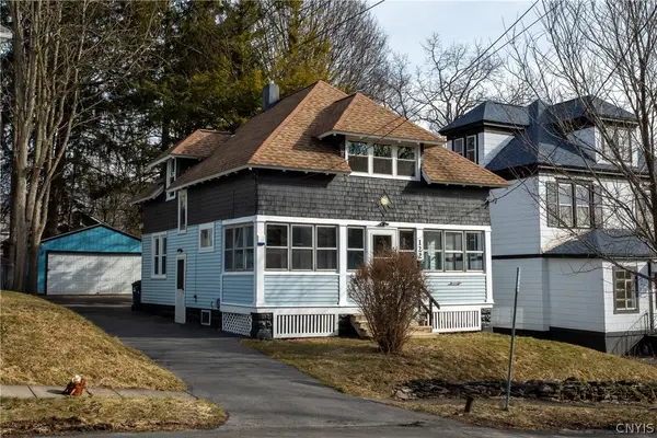 122 Charmouth Drive, Syracuse, NY 13207