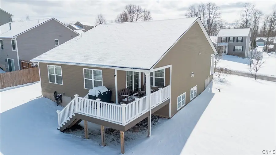 16 Laurens Way, Baldwinsville, NY 13027 - #3